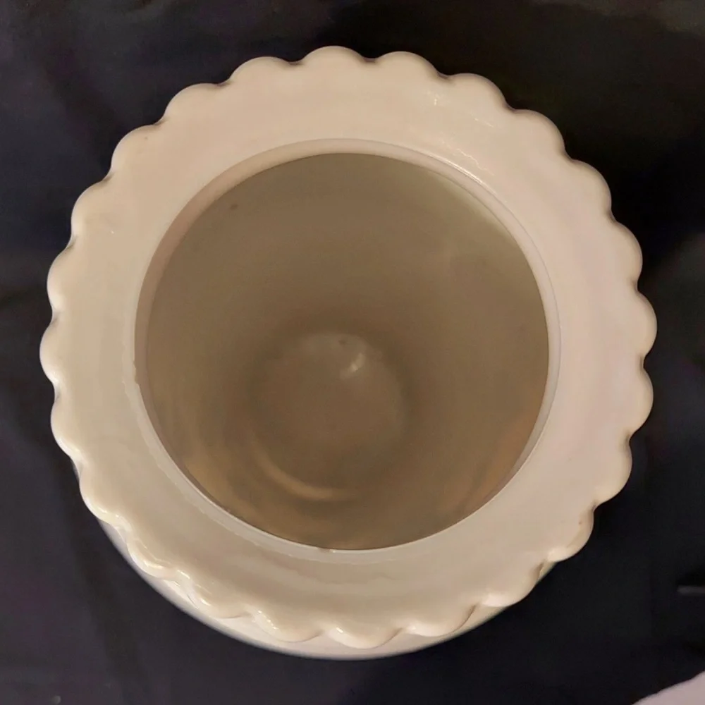 VTG 1940s White & Blue Anchor Hocking Vitrock Milk Glass
Flowers Birds EUC - Picture 13 of 13